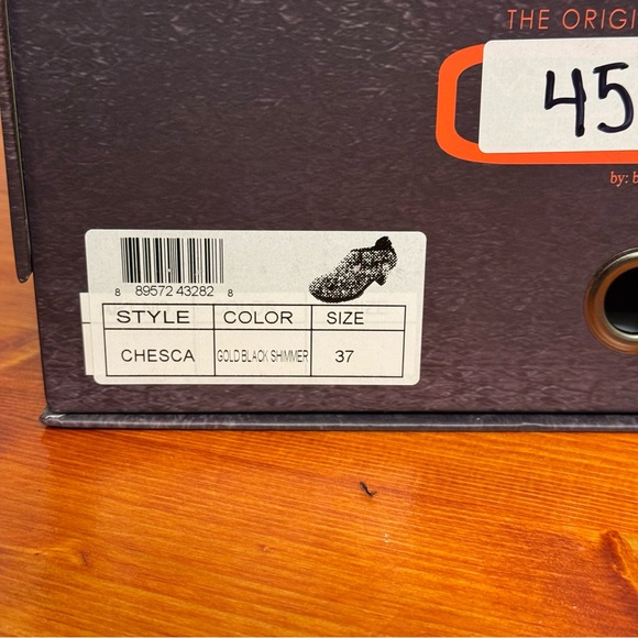 Bernie Mev Women's Chesca Gold/Black Shimmer Mid Heels Size 37 - Picture 7 of 7